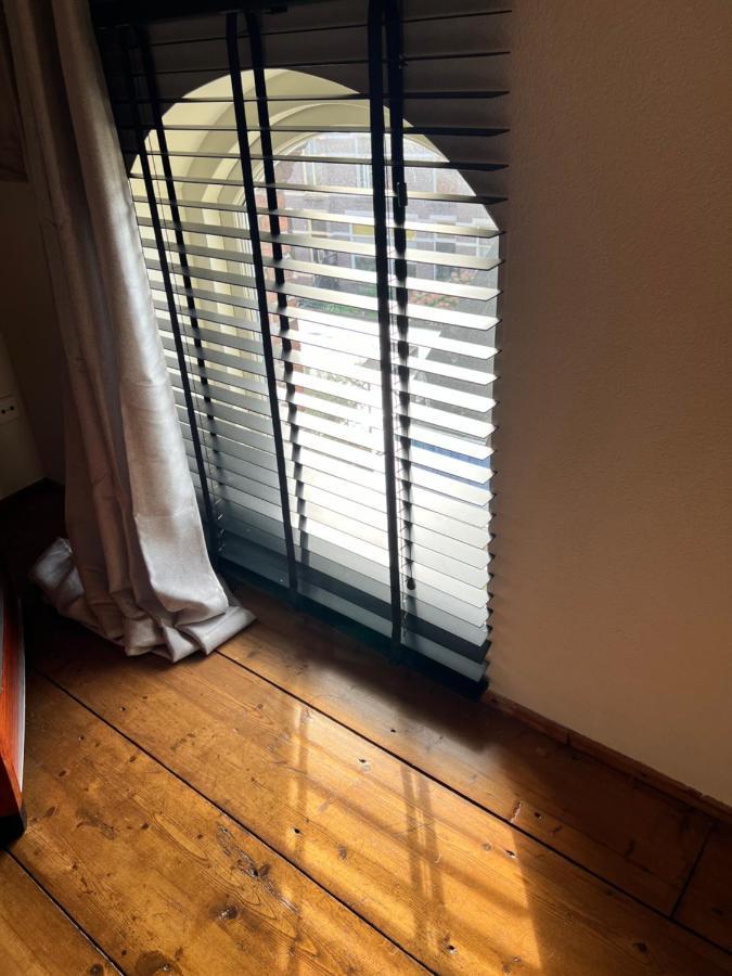 ליוורדן La Dolce Vita Suites מראה חיצוני תמונה
