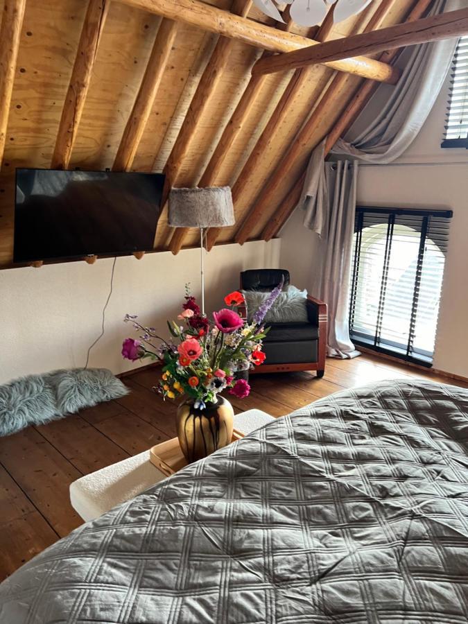ליוורדן La Dolce Vita Suites מראה חיצוני תמונה